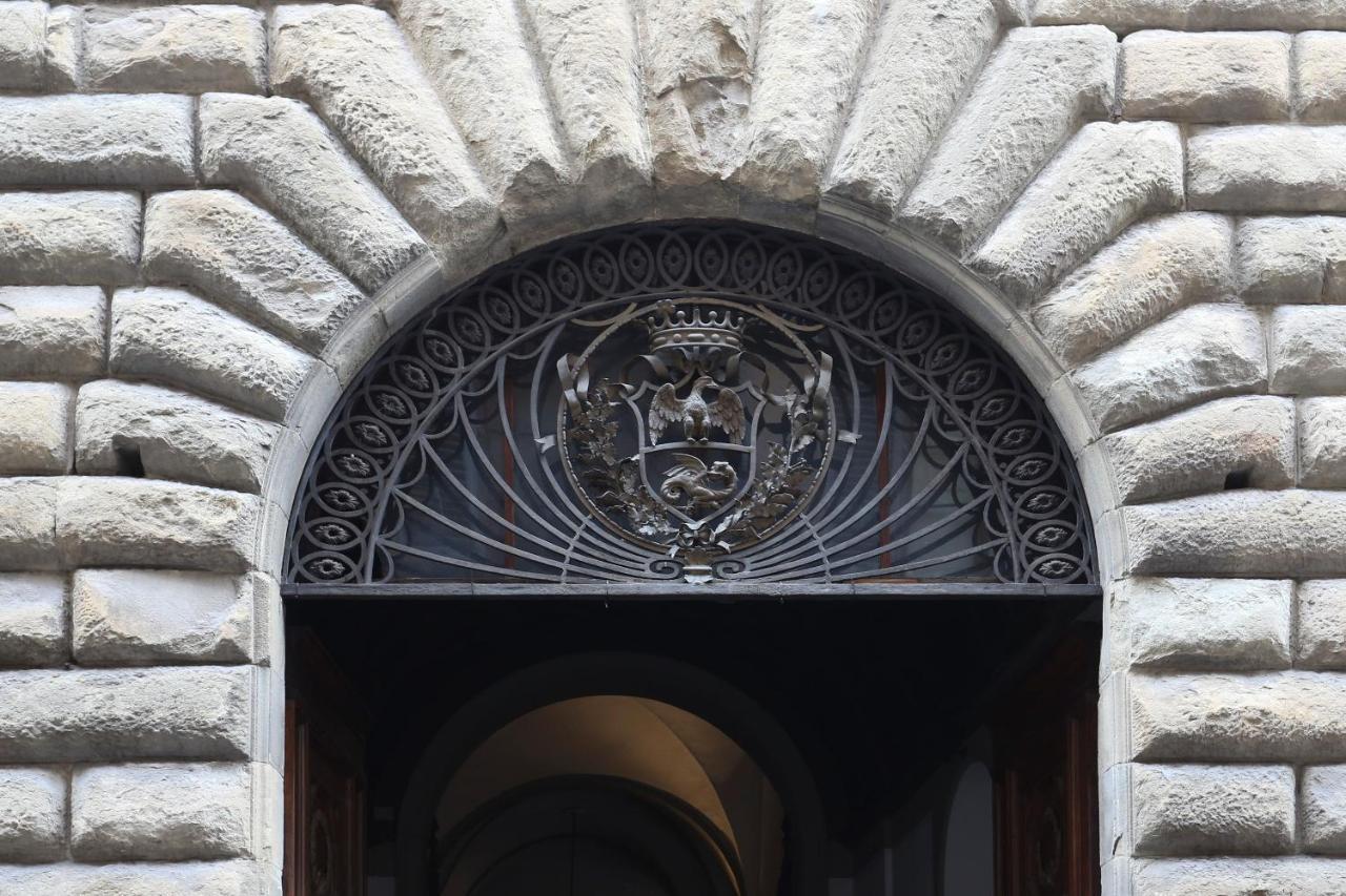 Apt. Melograno - Pauline Suites, Palazzo Borghese Флоренция Экстерьер фото